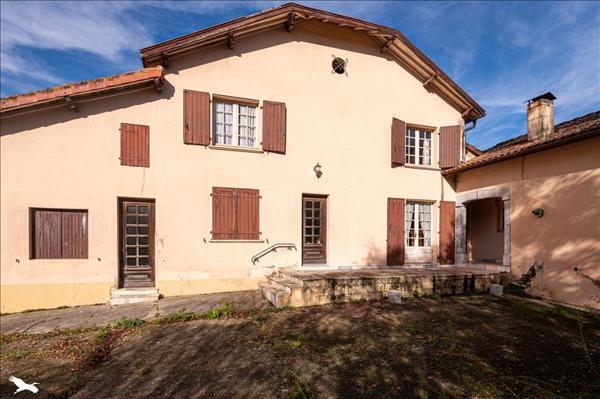 Maison à vendre |  Aubagnan |  10 pièces | 296 m²