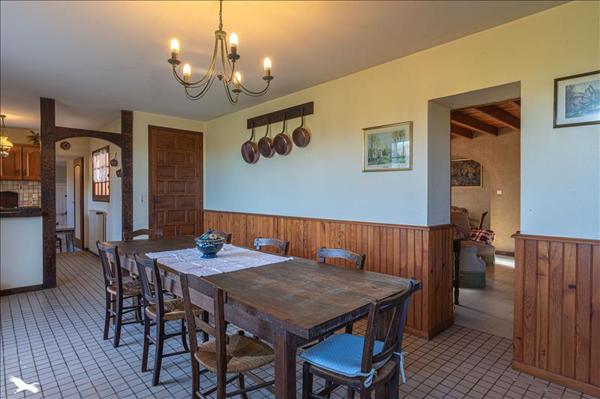 Maison à vendre |  Aubagnan |  10 pièces | 296 m²