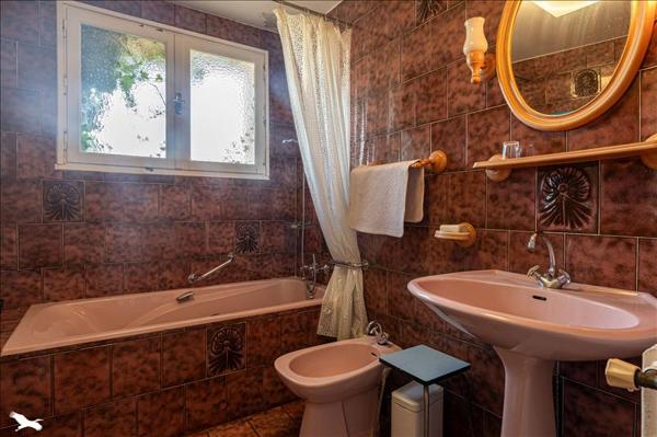 Maison à vendre |  Aubagnan |  10 pièces | 296 m²