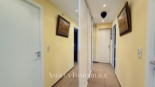 À VENDRE - APPARTEMENT DE STANDING DERNIER ÉTAGE AVEC TERRASSE PANORAMIQUE - QUARTIER MEDIATHEQUE LA ROCHELLE