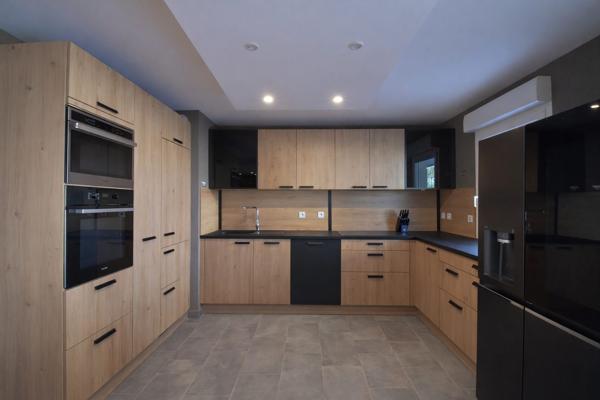 Reignier-Ésery – T3 rénové avec jardin, garage, commerces et gare à pied