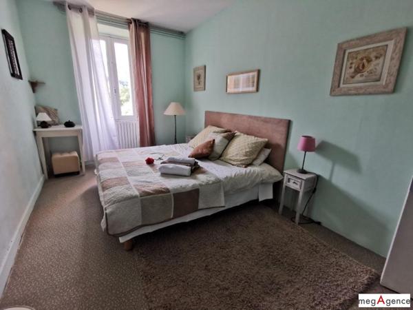 Maison à QUEZAC, 48320 - 30 pièces 1500m²