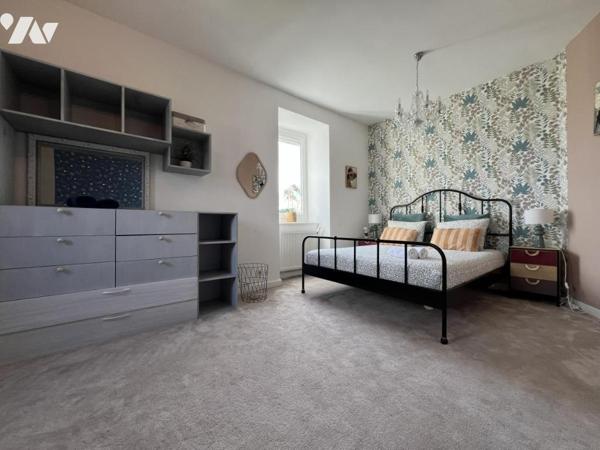 ETABLES-SUR-MER PROPRIETE SUR PARC AVEC PISCINE PROCHE PLAGE ET COMMERCES DANS QUARTIER RESIDENTIEL