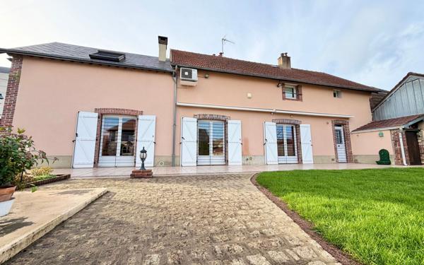 Maison à vendre    6 pièces •  Chartres