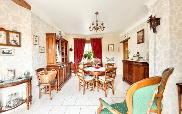 Maison à vendre    6 pièces •  Chartres