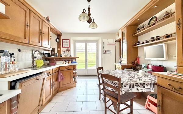 Maison à vendre    6 pièces •  Chartres