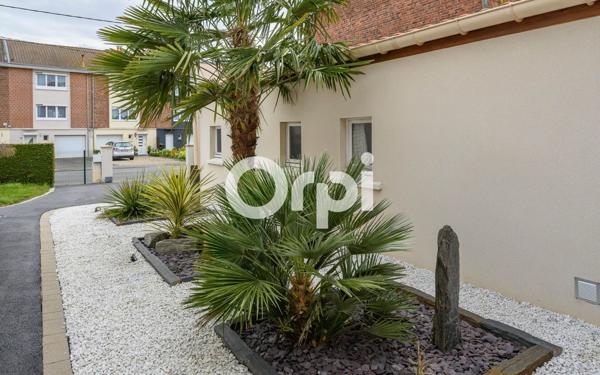 Maison à vendre    4 pièces •  Estaires