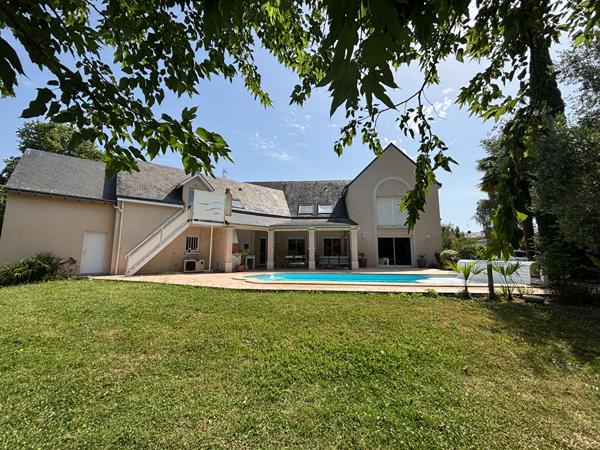 Belle contemporaine , Segre