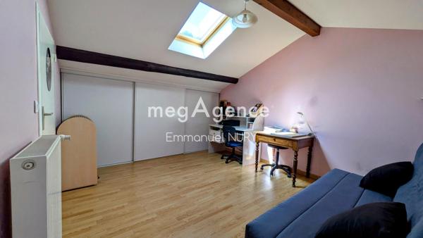 Maison à Charbonnières-les-Bains, 69260 - 4 pièces 110m²