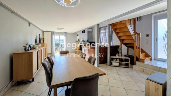 Maison à Charbonnières-les-Bains, 69260 - 4 pièces 110m²