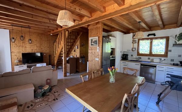 Maison Individuelle avec sous-sol complet sur 771m² de terrain