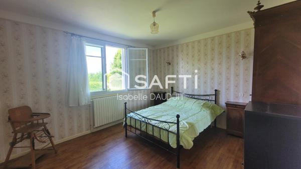 PAVILLON TRADITIONNEL 4CH SOUS-SOL ET GARAGE