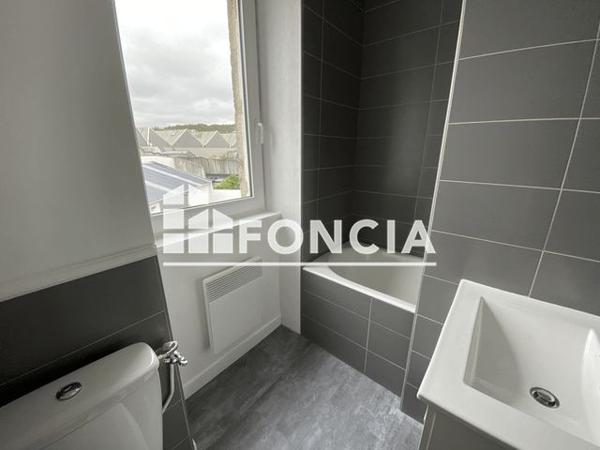 Location Appartement 2 pièces 35.62 m² - 3 PLACE DE LOCRONAN Quimper 29000