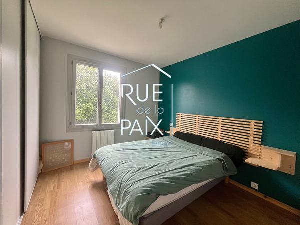 79600 LOUIN Maison plain pied LOUIN