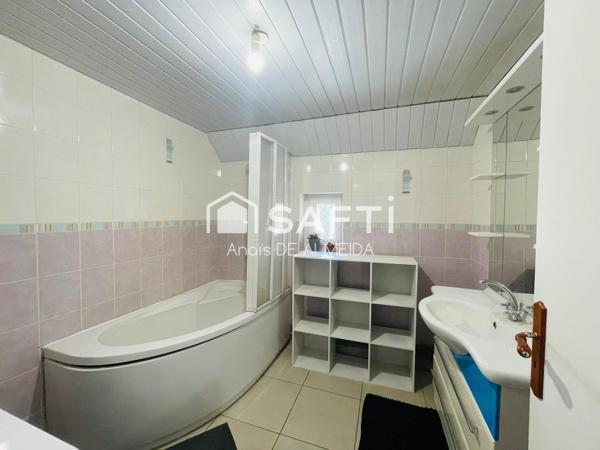Maison rénovée dans village de charme, idéale pour primo-accédants
