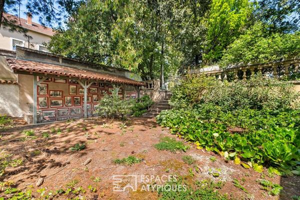 Maison Bourgeoise avec dépendances en plein coeur de Saint-Just