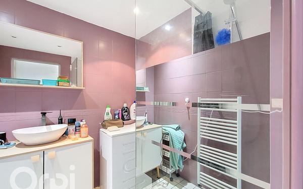 Appartement à vendre    2 pièces • 50 m2 Ollioules