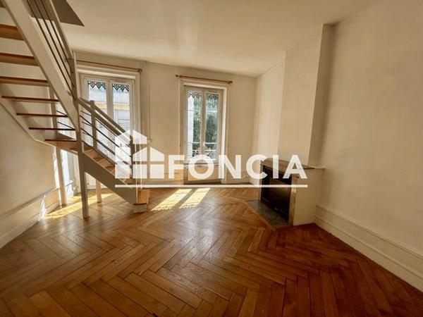 Location Appartement 4 pièces 85.8 m² - 42 RUE ALEXANDRE BOUTIN Villeurbanne 69100