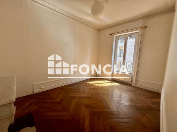 Location Appartement 4 pièces 85.8 m² - 42 RUE ALEXANDRE BOUTIN Villeurbanne 69100