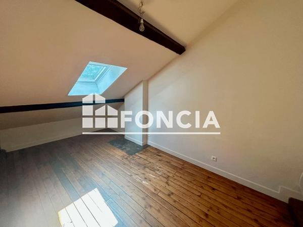 Location Appartement 4 pièces 85.8 m² - 42 RUE ALEXANDRE BOUTIN Villeurbanne 69100