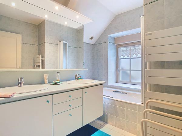 Superbe longère proche des plages