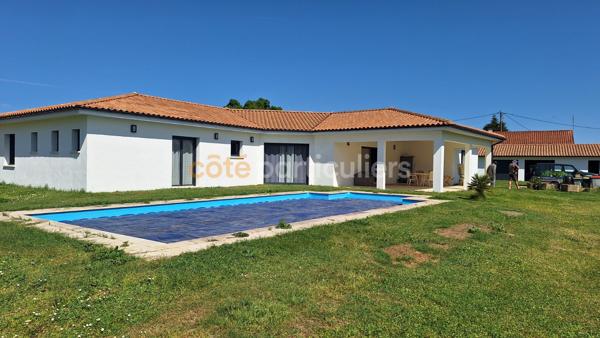 Vente
                Maison143,89 m² - 4 Pièces -
                    ARVERT (17530)