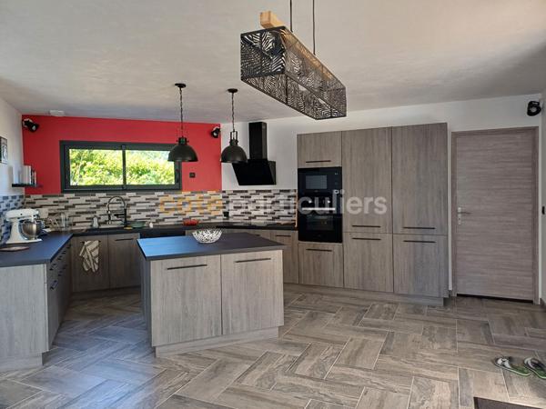 Vente
                Maison143,89 m² - 4 Pièces -
                    ARVERT (17530)