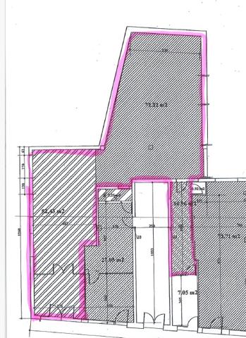 Local Commercial / Professionnel / Stockage - 135m²