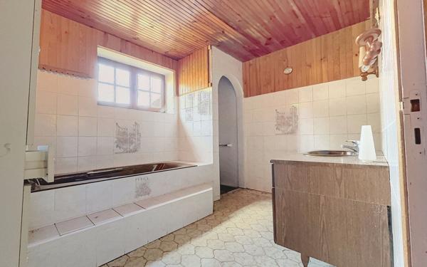 Maison à vendre    5 pièces • 144 m2 Athée