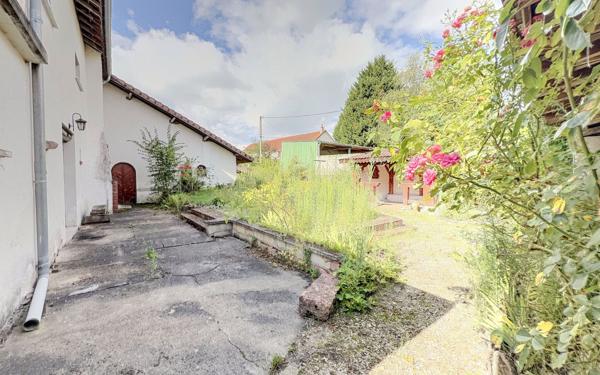 Maison à vendre    5 pièces • 144 m2 Athée