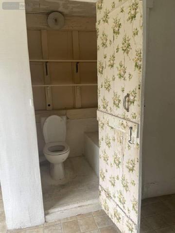 Maison à restaurer à vendre à Saint-Séverin en Charente (16390), ref : 077/1573