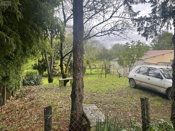 Maison à restaurer à vendre à Saint-Séverin en Charente (16390), ref : 077/1573