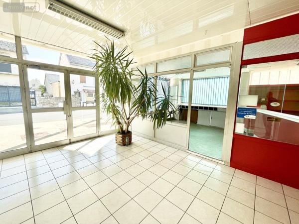 Murs commerciaux à vendre à Saint-Chély-d'Apcher en Lozère (48200), ref : 48032-193