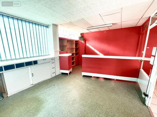 Murs commerciaux à vendre à Saint-Chély-d'Apcher en Lozère (48200), ref : 48032-193