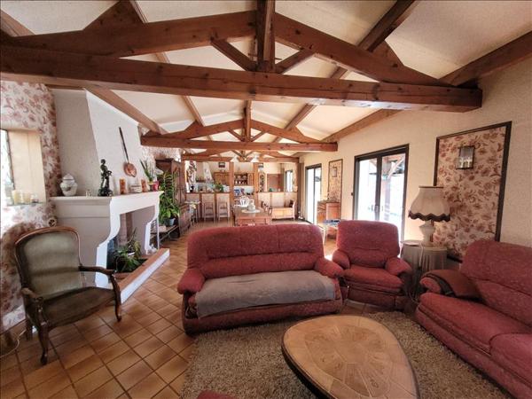 Maison à vendre |  Ribérac |  20 pièces | 190 m²