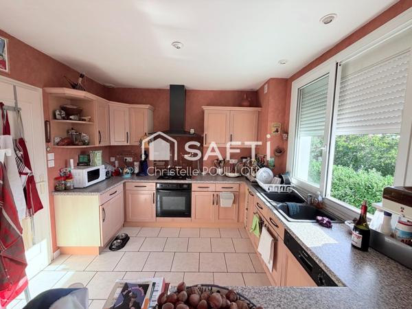 PAVILLON 4 CHAMBRES DONT APPARTEMENT ET GARAGE A NIORT