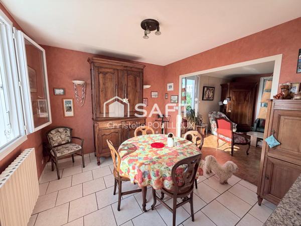 PAVILLON 4 CHAMBRES DONT APPARTEMENT ET GARAGE A NIORT