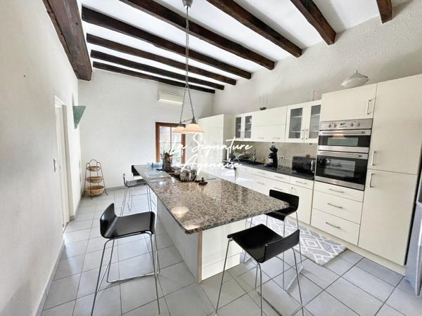 CHARMANTE MAISON DE VILLAGE 4/5 CHAMBRES AVEC JARDIN, GARAGE