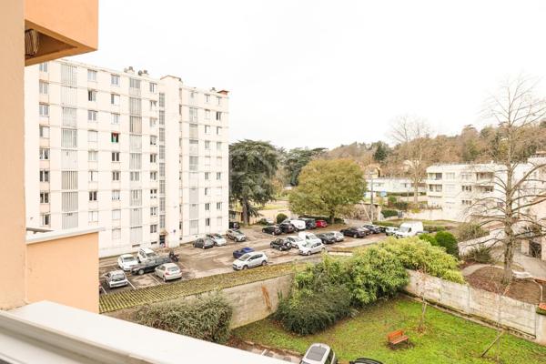 APPARTEMENT T2 A VENDRE - LA MULATIERE - 45.04 m 2 - 118 000 €