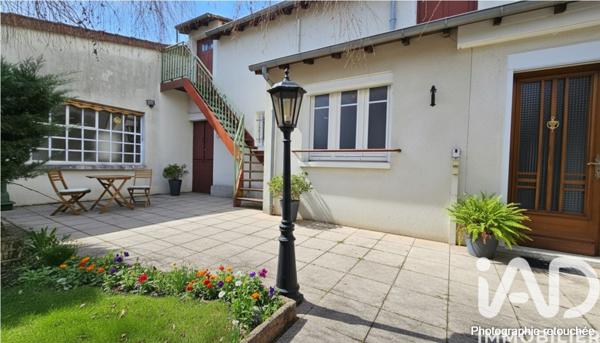 Maison à vendre 5 pièces 92 m² Saint-Amand-Montrond