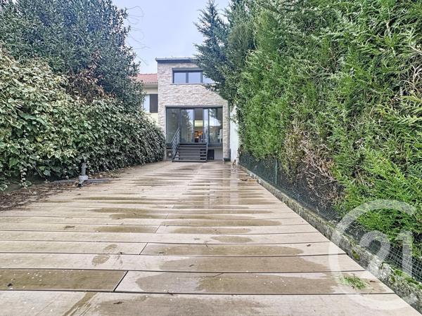 Maison à vendre  5 pièces - 225,14 m2 ROSNY SOUS BOIS - 93