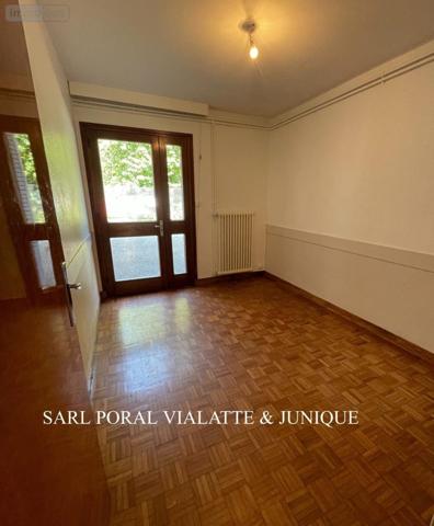 Appartement à louer à Saint-Jean-le-Vieux dans l'Ain (01640), ref : 01031-L683