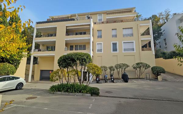 Appartement à vendre    2 pièces • 43 m2 Nice