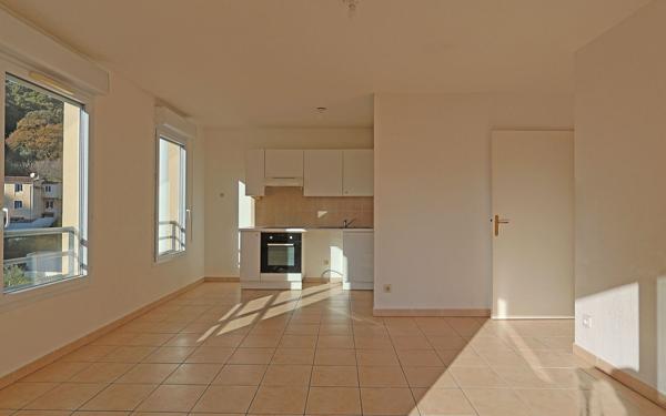 Appartement à vendre    2 pièces • 43 m2 Nice