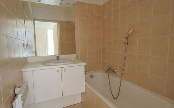 Appartement à vendre    2 pièces • 43 m2 Nice