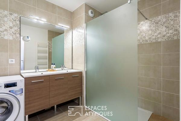 Appartement contemporain dans un parc, aux portes des Monts d’Or