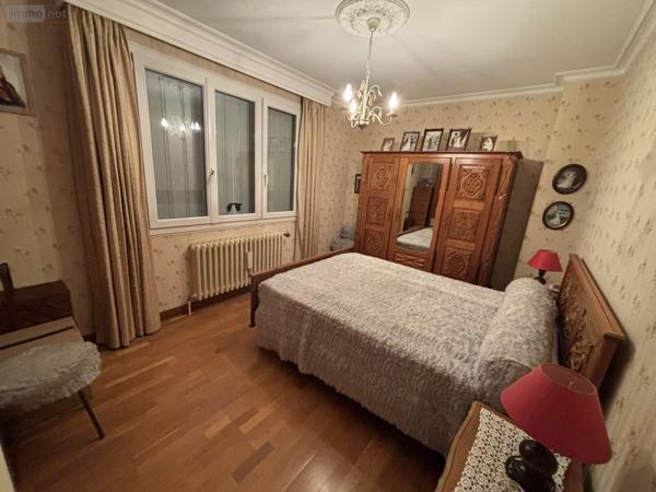 Maison à vendre à Bessé-sur-Braye dans la Sarthe (72310), ref : 101/1928