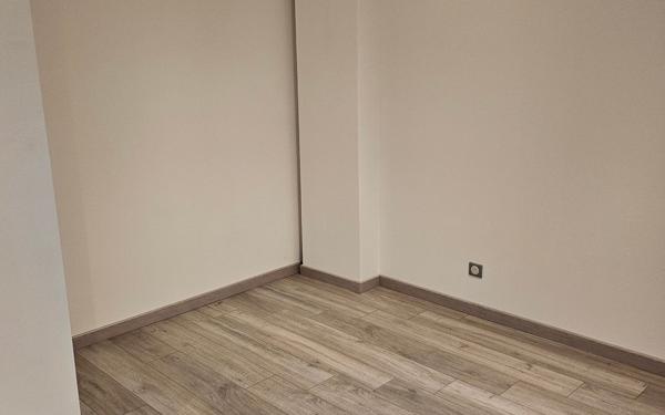 Maison à vendre    7 pièces • 176 m2 Le Vigen