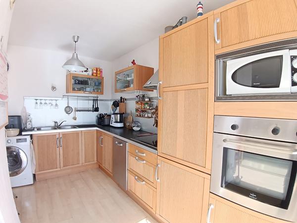 Appartement T2 de 50m² au 3ème étage avec cave de 4m²