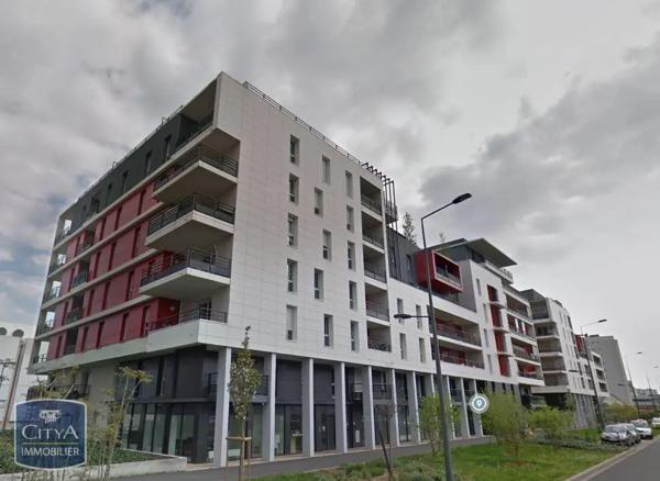 Appartement à louer 2 pièces 55.65m² Tours (37000)